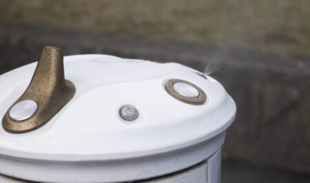 Développer l’accès à l’eau dans l’espace public : six nouvelles fontaines installées à Lyon et Villeurbanne 